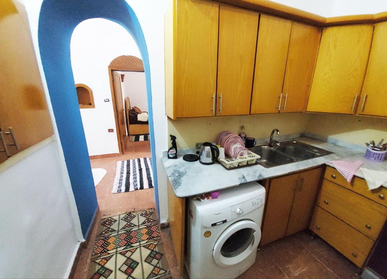 Villa Cleopatra West Bank